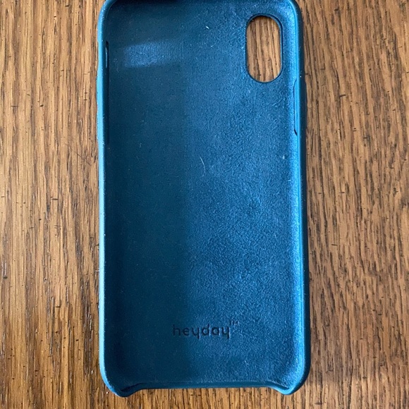 LifeProof Case for iPhone X/XS (plus bonus case!) - Picture 4 of 4
